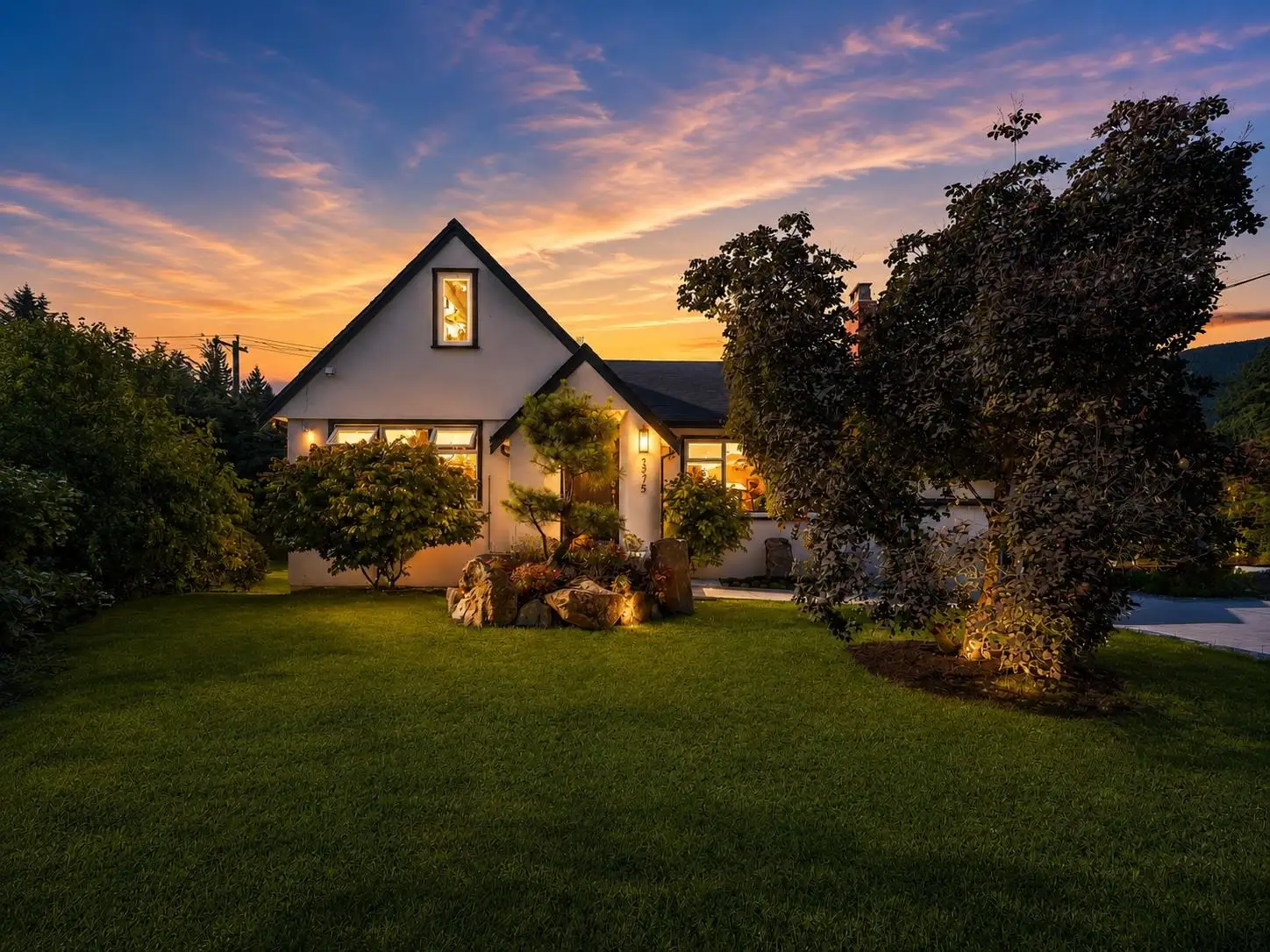 3975 HIGHLAND BOULEVARD, North Vancouver BC V7R 2Y7