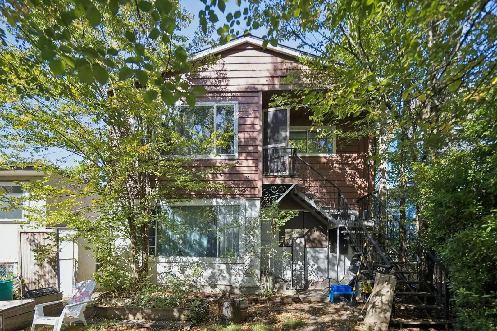 695 E 12TH AVENUE, Vancouver BC V5T 2H7