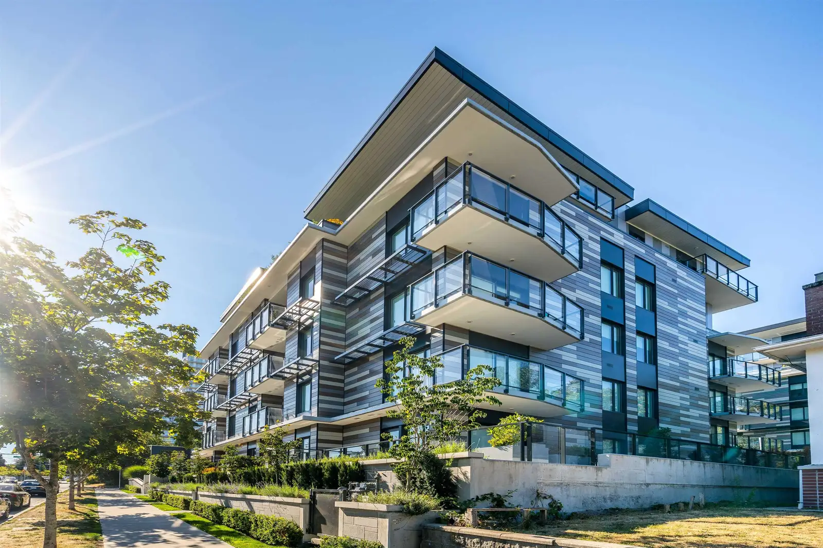 602 477 W 59TH AVENUE, Vancouver BC V5X 1X4