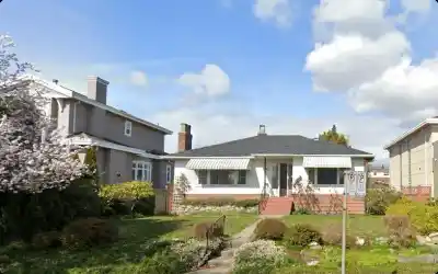 437 W 40TH AVENUE, Vancouver BC V5Y 2R5