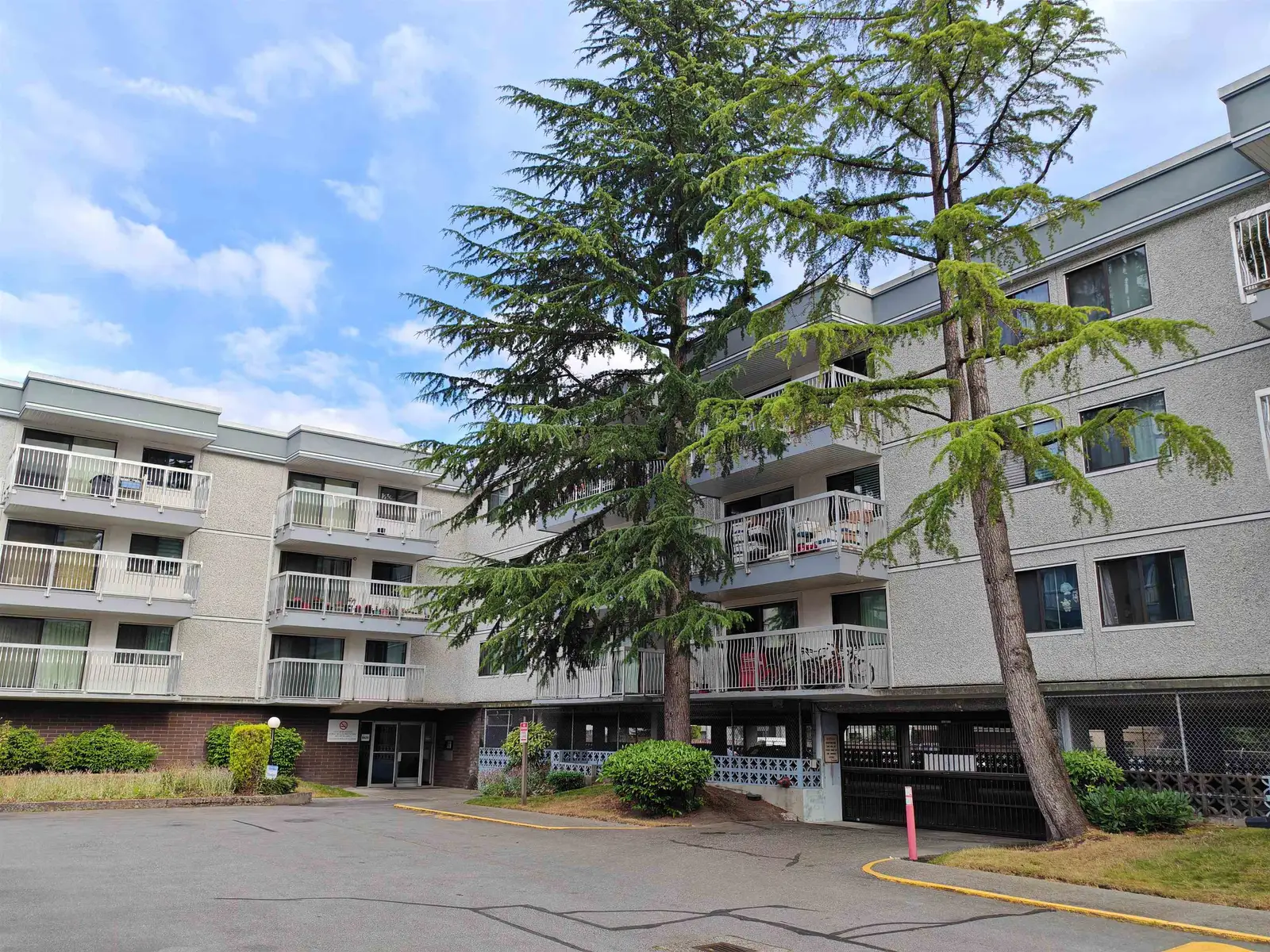 101 6420 BUSWELL STREET, Richmond BC V6Y 2E9