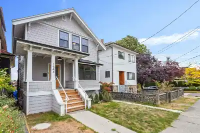 1444 LAKEWOOD DRIVE, Vancouver BC V5L 4M8