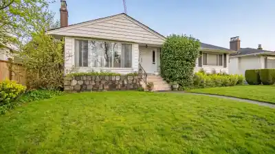 5433 ASH STREET, Vancouver BC V5Z 3G5