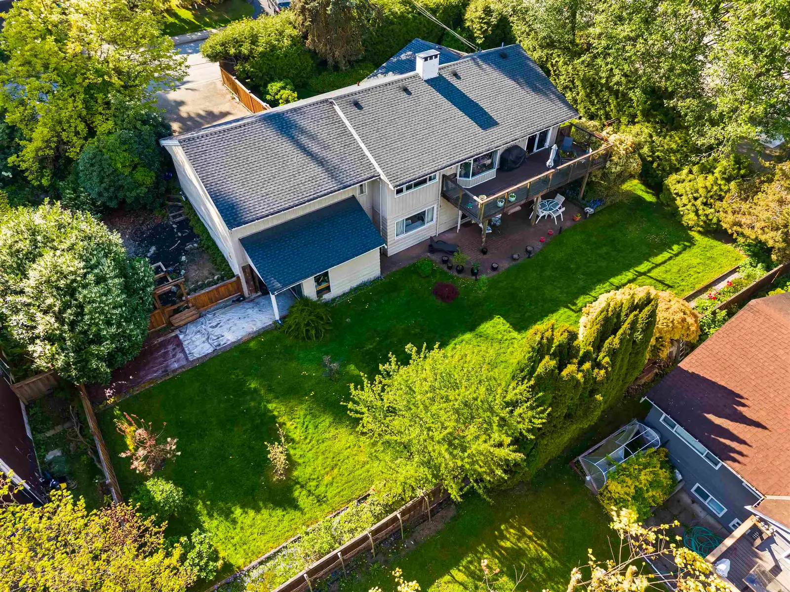 998 FAIRWAY DRIVE, North Vancouver BC V7G 1L8