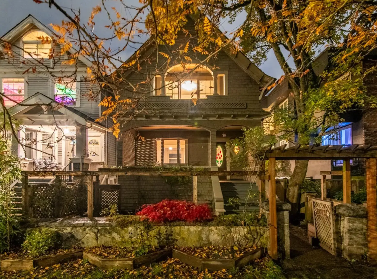 2243 W 5TH AVENUE, Vancouver BC V6K 1S4