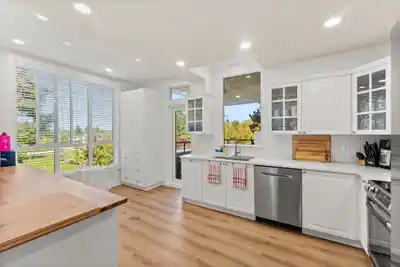 221 12873 RAILWAY AVENUE, Richmond BC V7E 6K3