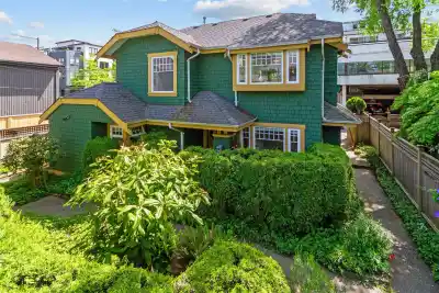 2952 W 8TH AVENUE, Vancouver BC V6K 2C1
