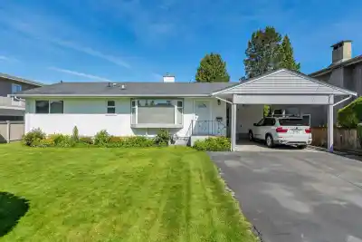 5233 WESTMINSTER AVENUE, Delta BC V4K 2J4