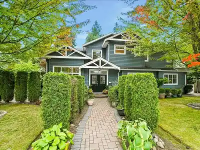 1417 WOODS DRIVE, North Vancouver BC V7R 1A6
