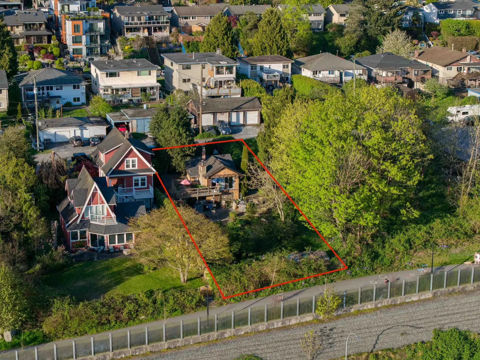 435 ALDER STREET, North Vancouver BC V7L 1A9