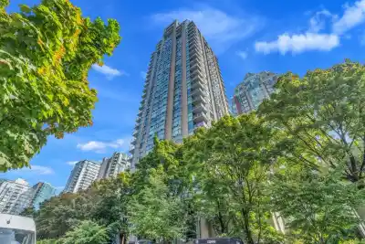 307 928 W RICHARDS STREET, Vancouver BC V6B 6P6