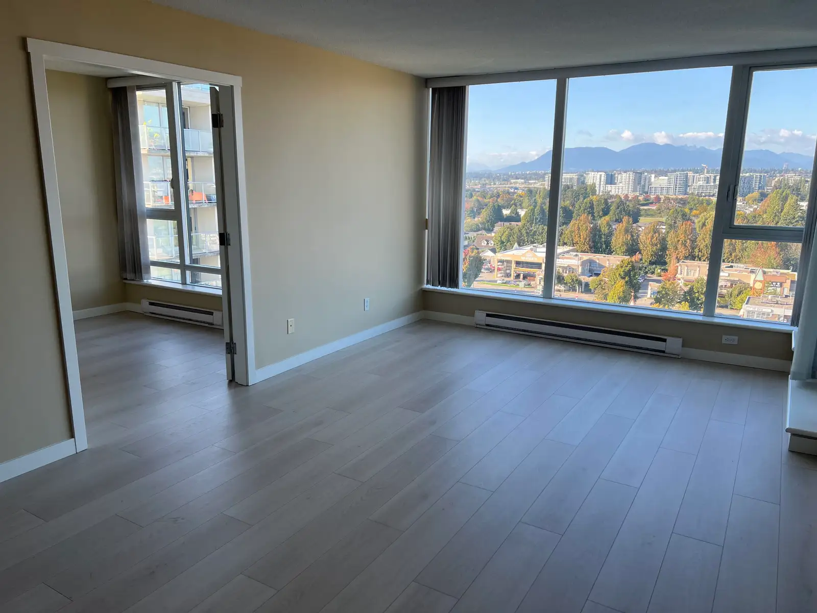 1702 5068 KWANTLEN STREET, Richmond BC V6X 4K4