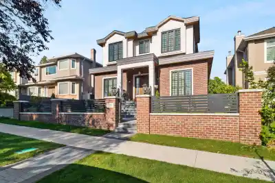 7662 FRENCH STREET, Vancouver BC V6P 4V6