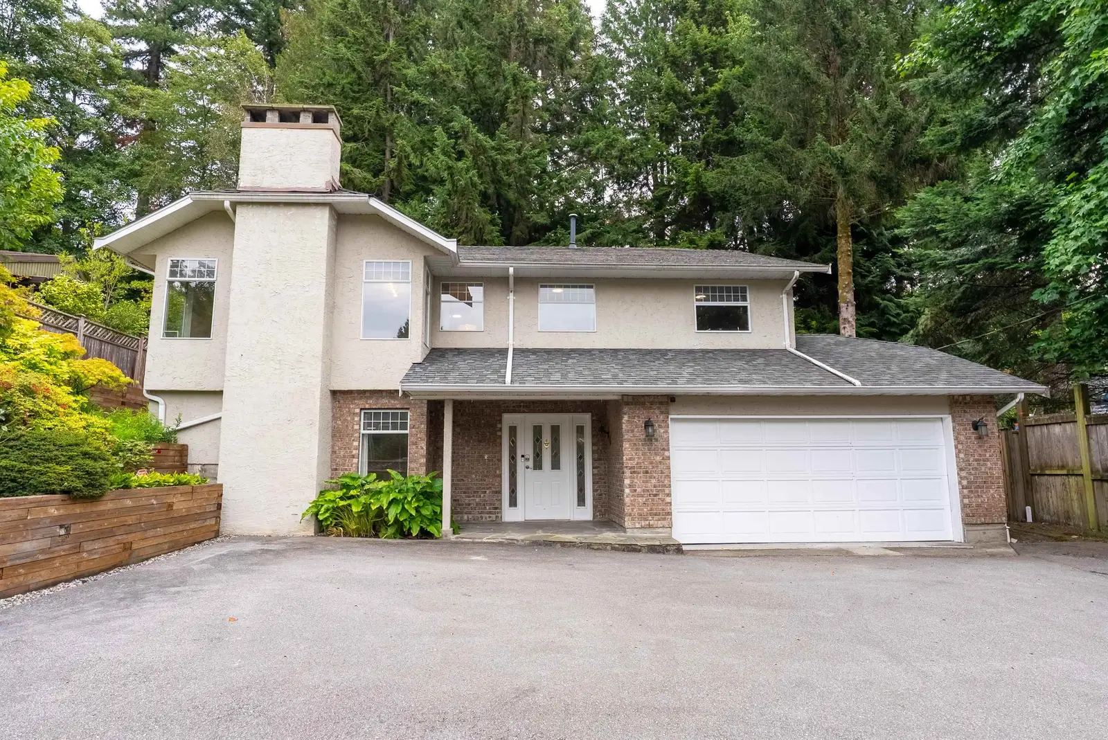 3595 WELLINGTON CRESCENT, North Vancouver BC V7R 3B3