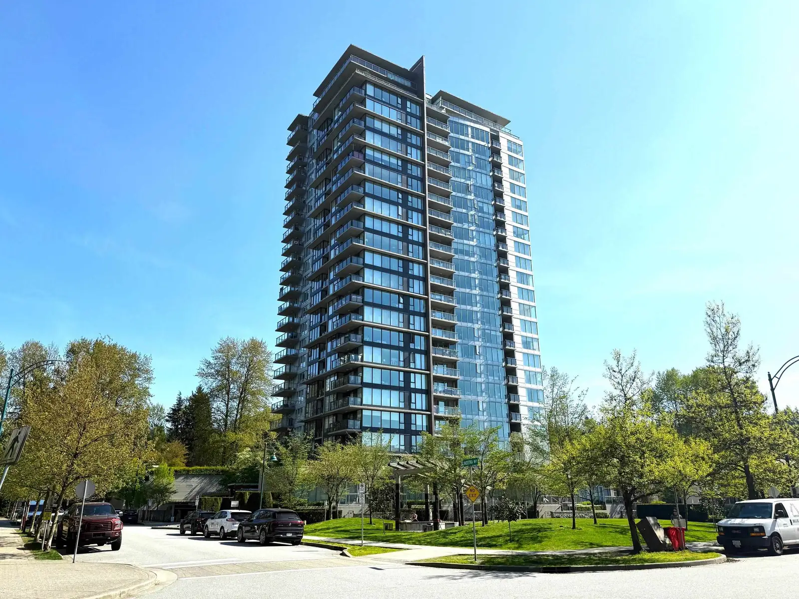 803 651 NOOTKA WAY, Port Moody BC V3H 0A1
