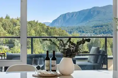 PH604 1100 CLARKE ROAD, Port Moody BC V3H 0N3
