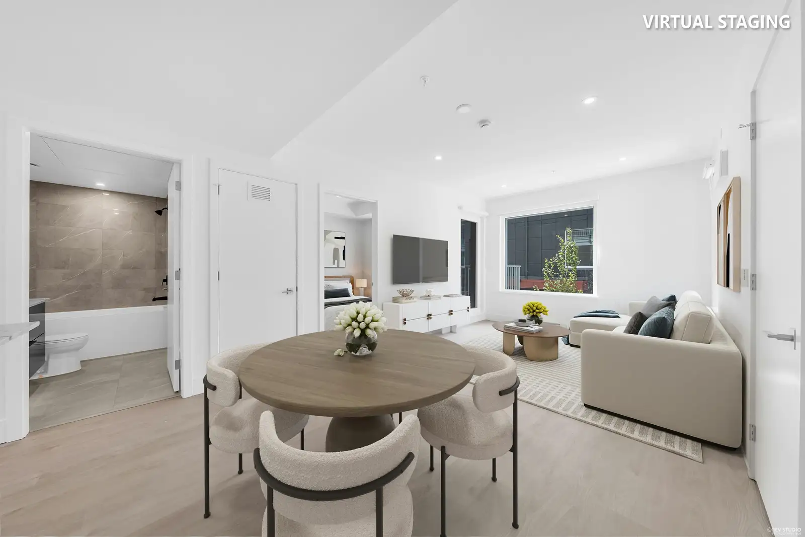 2210 E 1ST AVENUE, Vancouver BC V5N 0K2