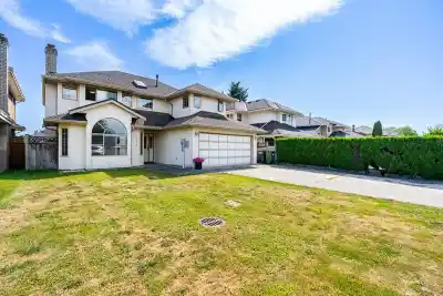 10288 HALL AVENUE, Richmond BC V6X 3T9