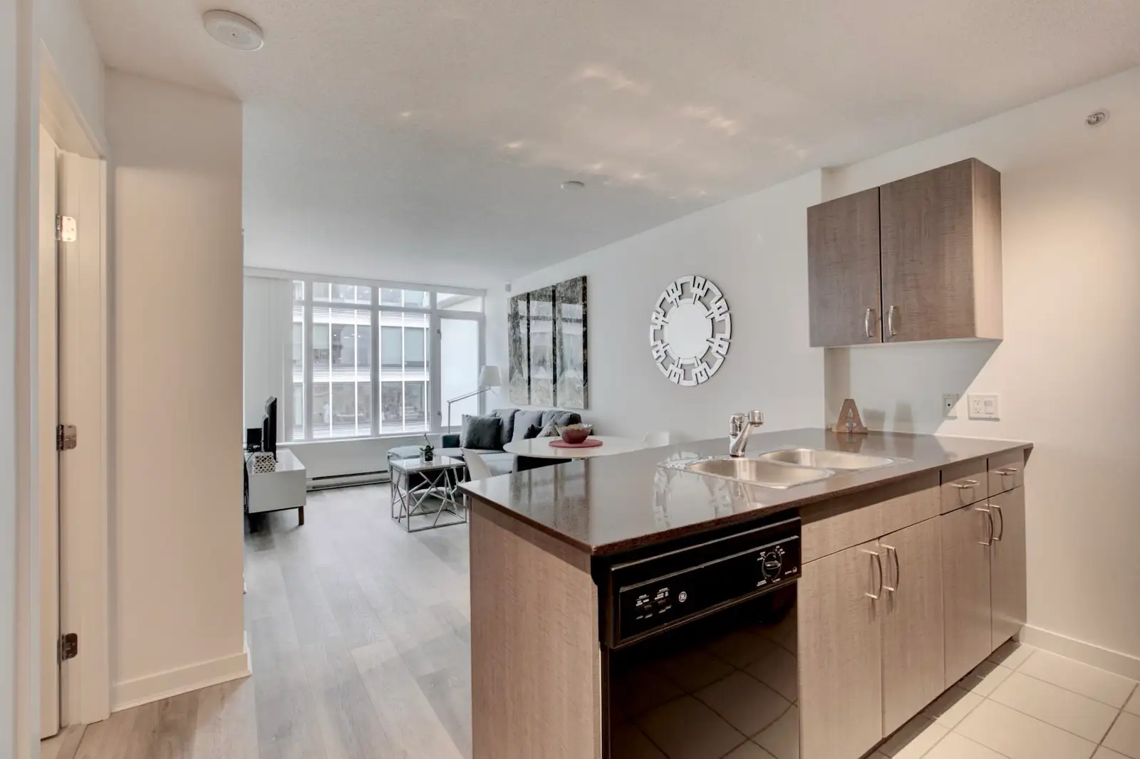 2906 610 GRANVILLE STREET, Vancouver BC V6C 3T3