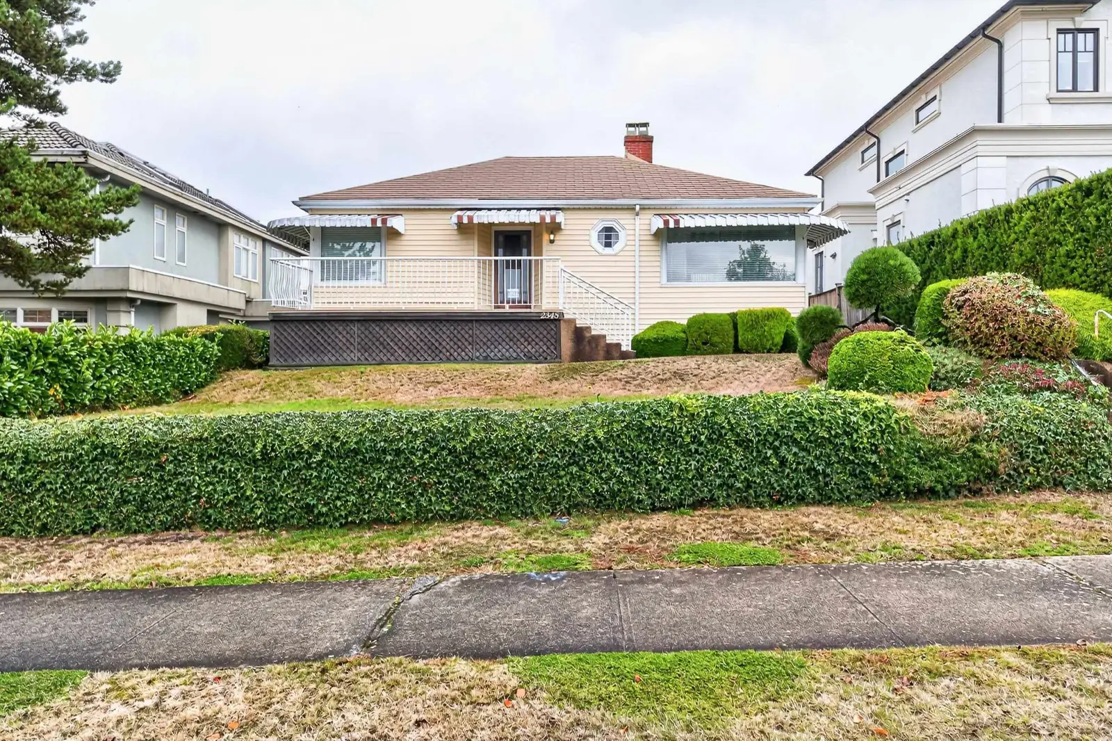 2345 W 18TH AVENUE, Vancouver BC V6L 1A7