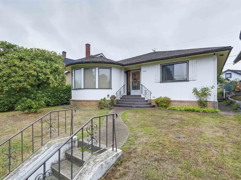 1616 NANAIMO STREET, Vancouver BC V5L 4V1
