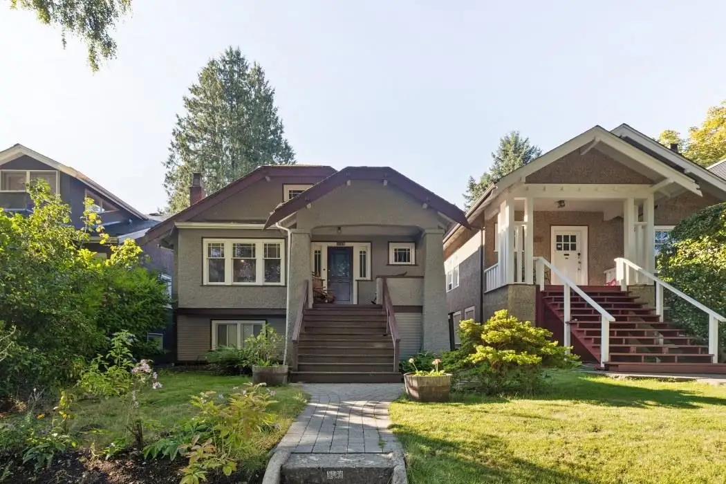 4188 W 13TH AVENUE, Vancouver BC V6R 2T6