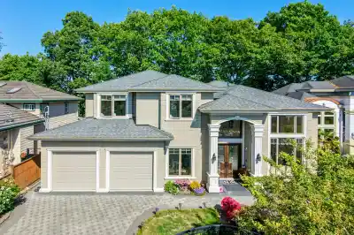 8520 ELSMORE ROAD, Richmond BC V7C 2A1