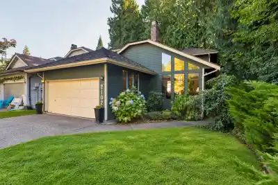 2102 KIRKSTONE PLACE, North Vancouver BC V7J 3R1