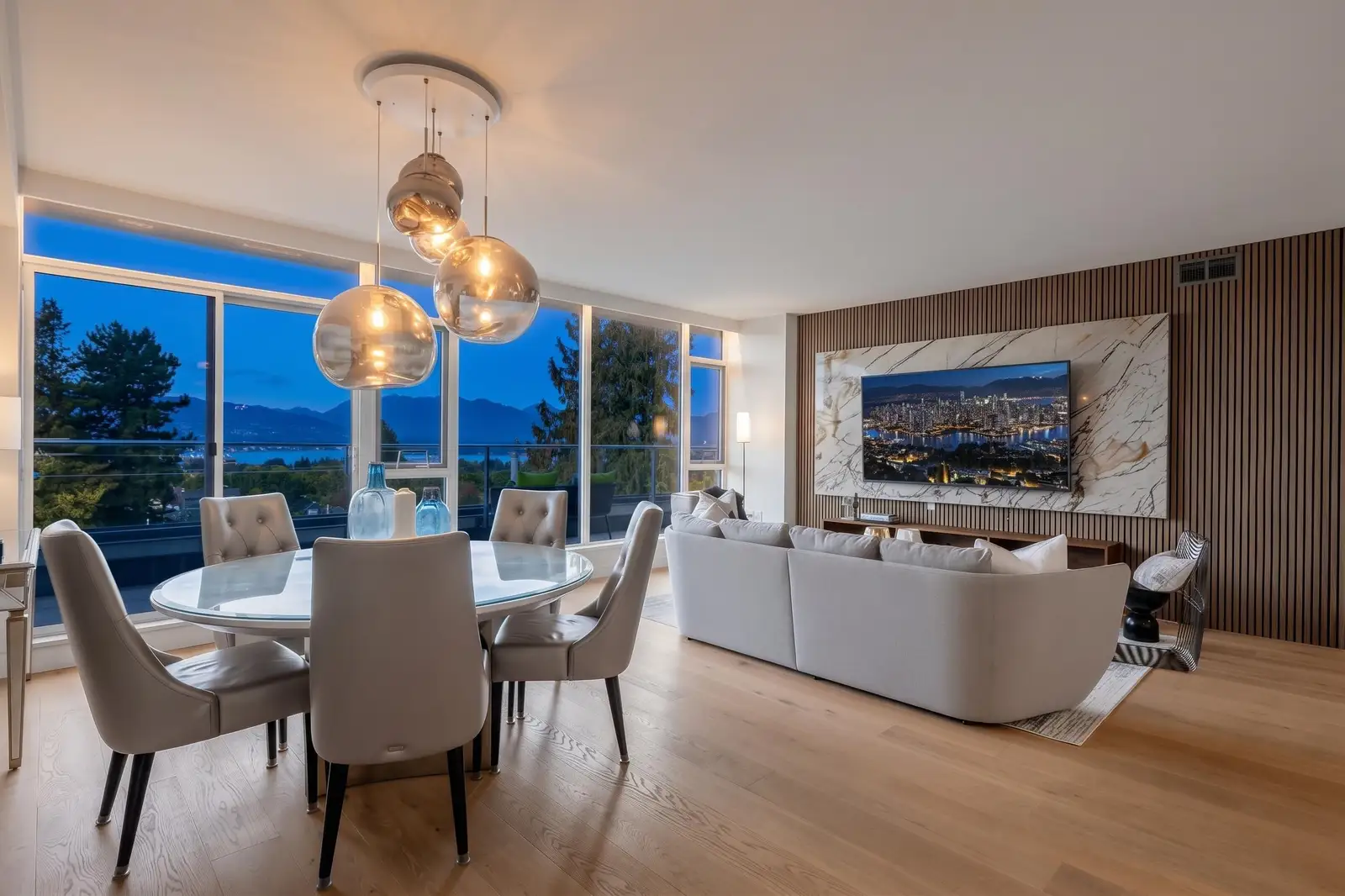 401 3639 W 16TH AVENUE, Vancouver BC V6R 3C3