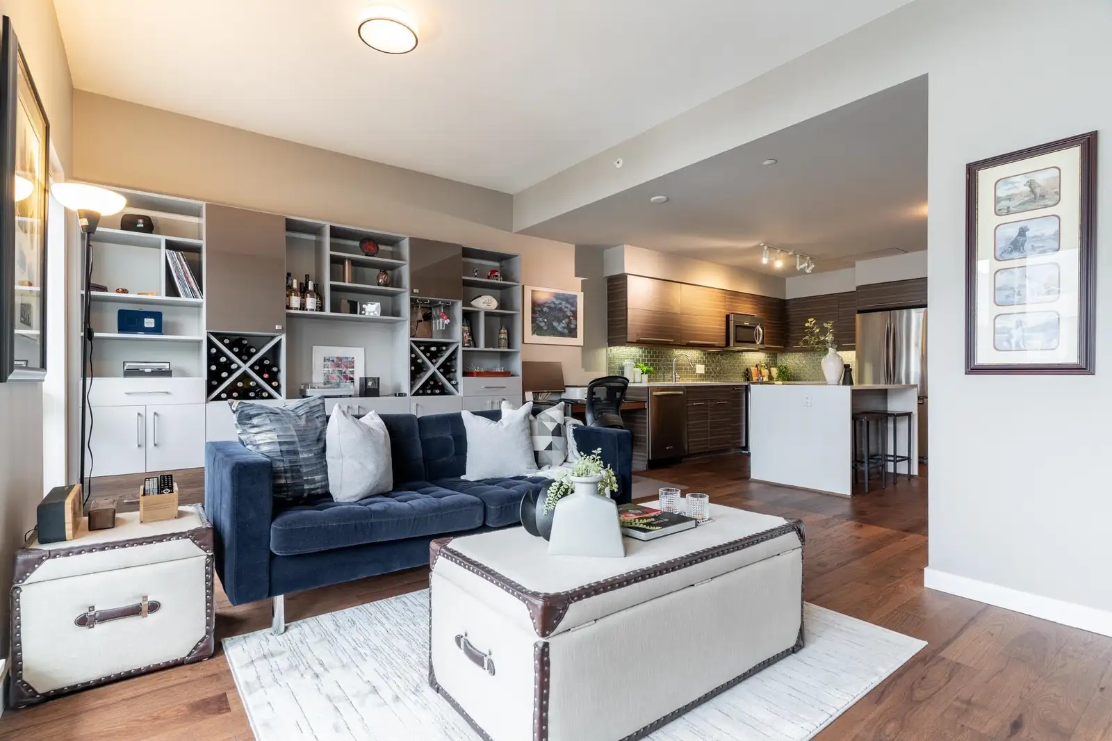 413 317 BEWICKE AVENUE, North Vancouver BC V7M 3E9