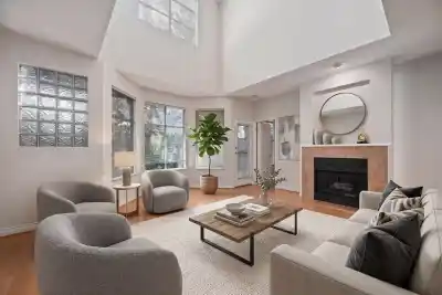27 7695 ST. ALBANS ROAD, Richmond BC V6Y 3W8
