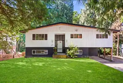 1707 DEMPSEY ROAD, North Vancouver BC V7K 1T2