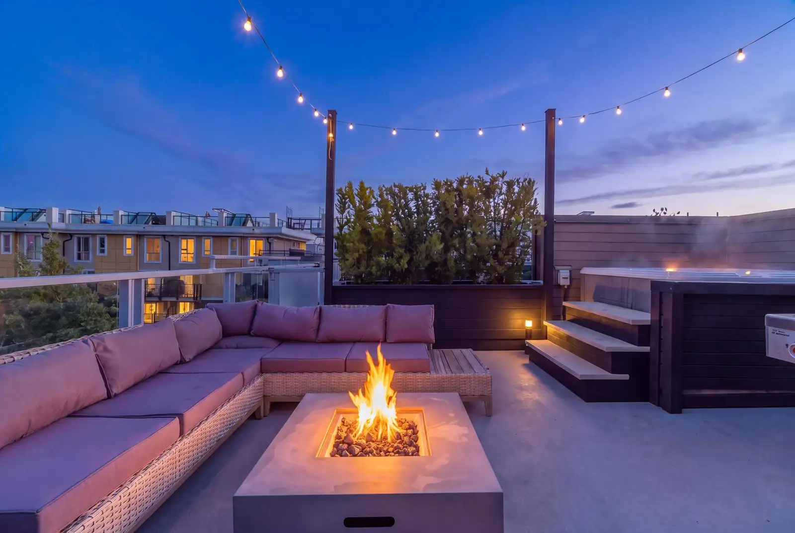 234 735 W 15TH STREET, North Vancouver BC V7M 0B8