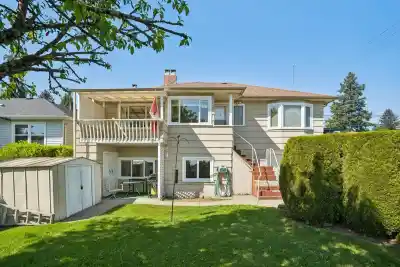 657 E KEITH ROAD, North Vancouver BC V7L 1W4