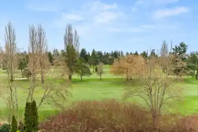 203 1330 HUNTER ROAD, Delta BC V4L 1Y8