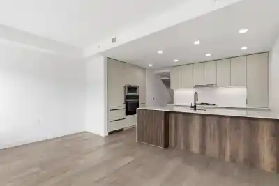 304 3590 W 39TH AVENUE, Vancouver BC V6N 3A5