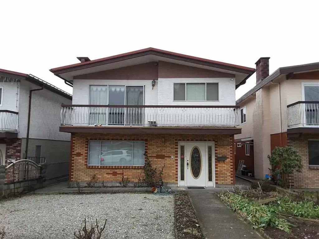 3396 QUEENS AVENUE, Vancouver BC V5R 4V1