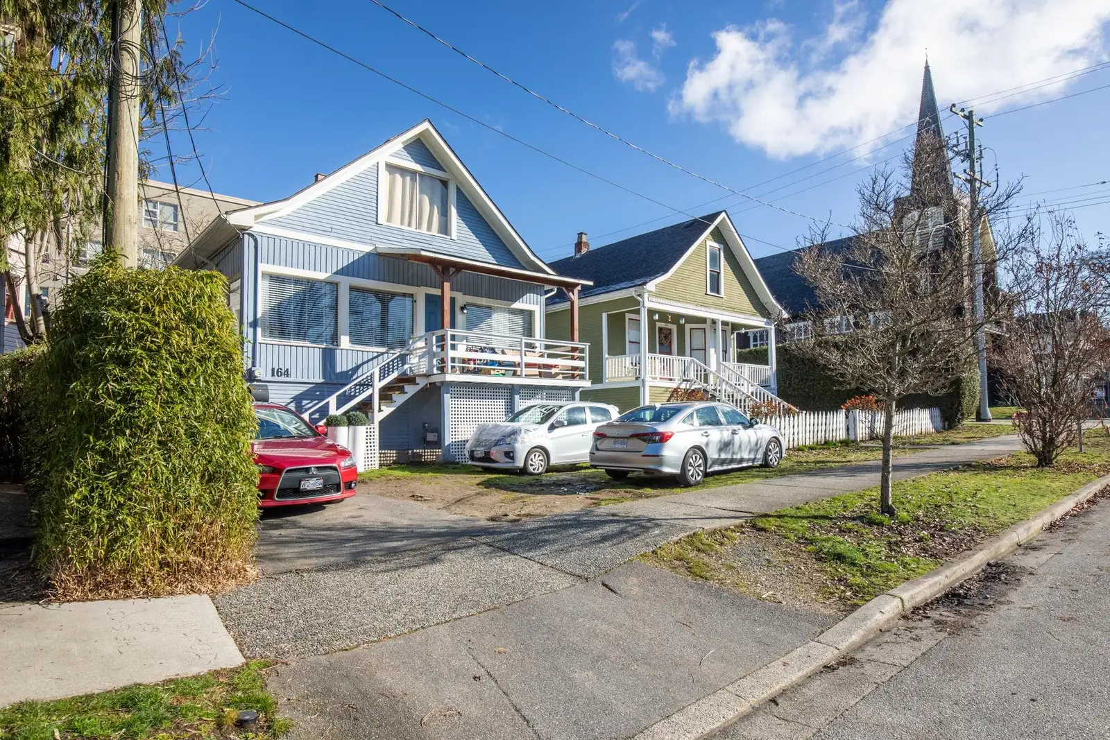 164 E 10TH STREET, North Vancouver BC V7L 2C8