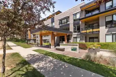 206 3365 E 4TH AVENUE, Vancouver BC V5M 1L7