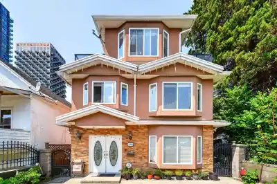 5009 PAYNE STREET, Vancouver BC V5R 4J5