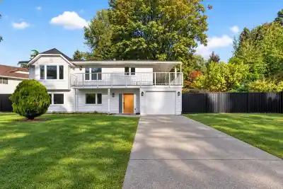 10238 SHEAVES COURT, Delta BC V4C 8C9