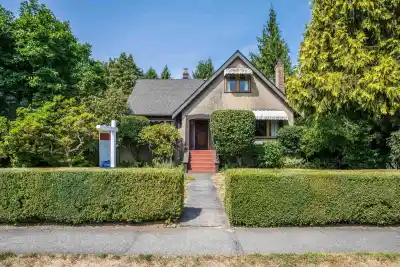 6857 LABURNUM STREET, Vancouver BC V6P 5M8