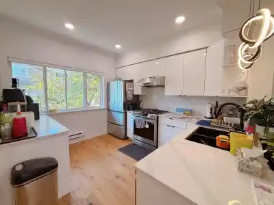 2 9288 KEEFER AVENUE, Richmond BC V6Y 4K9