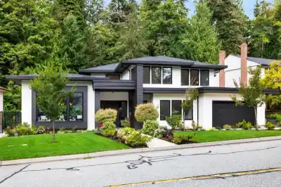 5197 SONORA DRIVE, North Vancouver BC V7R 3V7