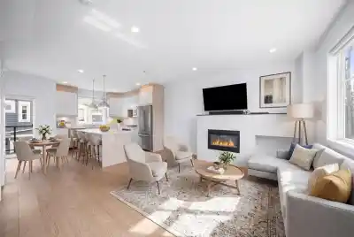 7 5377 8A AVENUE, Delta BC V4M 0E2
