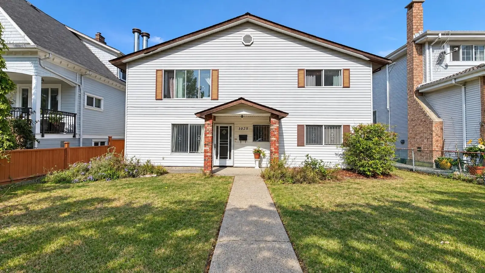 1025 E 22ND AVENUE, Vancouver BC V5V 1W2
