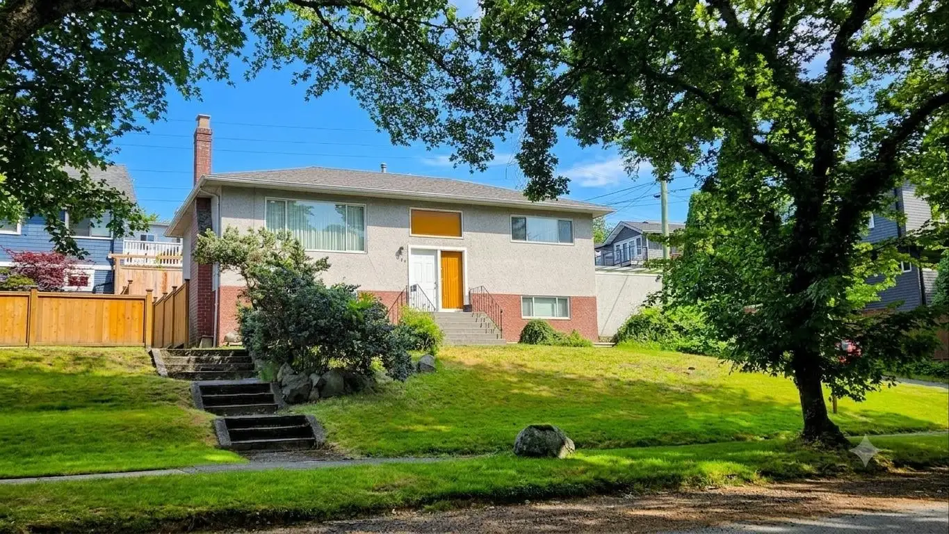 120 KOOTENAY STREET, Vancouver BC V5K 4P6