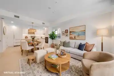 204 918 W 32ND AVENUE, Vancouver BC V5Z 2K2