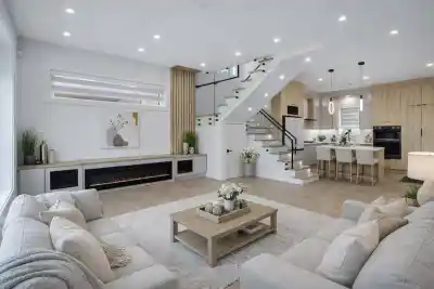 5092 CLARENDON STREET, Vancouver BC V5R 3J5