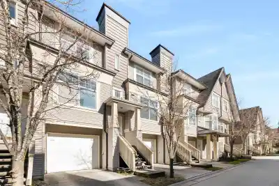 42 3711 ROBSON COURT, Richmond BC V7C 5T8